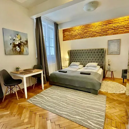 Apartment Cozy Local Naplavka In Center *